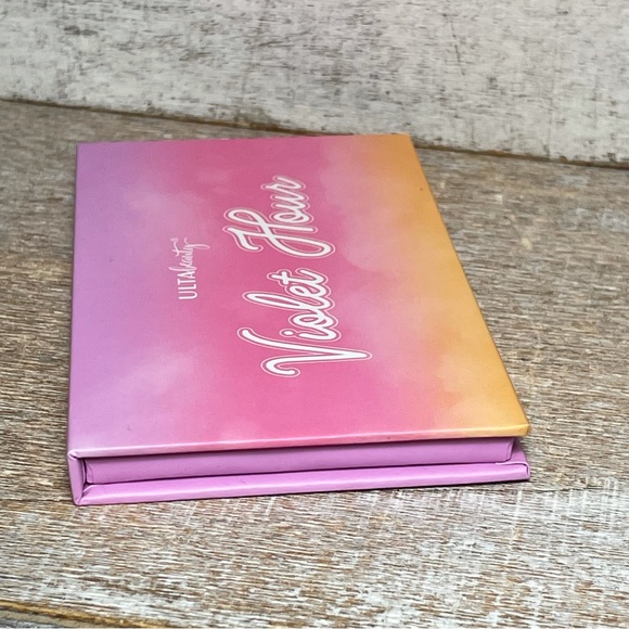 Ulta Beauty Violet Hour Eye Shadow Palette 8 Shades With Brush 0.72g/0.02 oz New - Picture 9 of 16